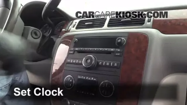 2007 Chevrolet Suburban 2500 LT 6.0L V8 Horloge Régler l'horloge